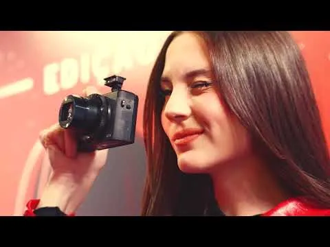 Miniatura do vídeo Real time