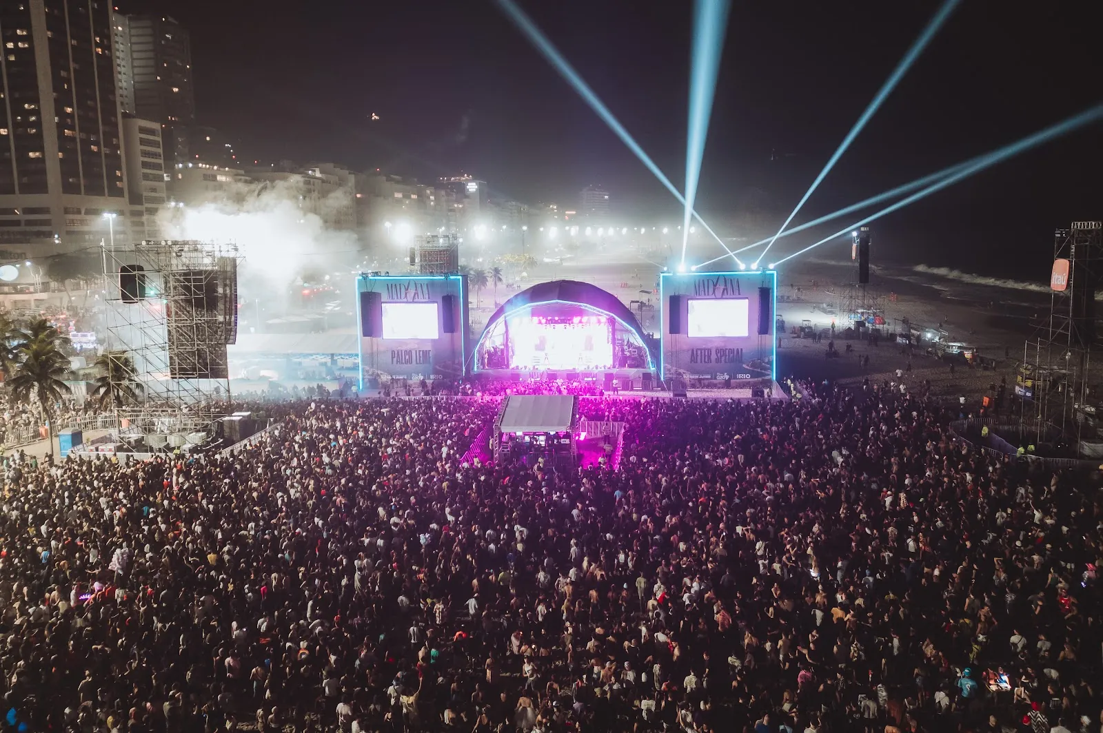 Madonna no Rio — Drone aéreo Copacabana